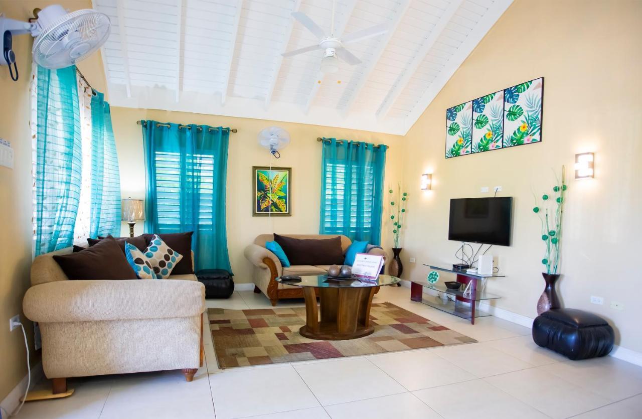 Nature'S Choice Home Richmond Palms, Jamaica Exterior photo