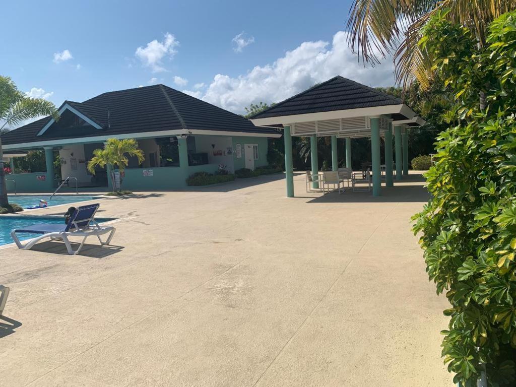 Nature'S Choice Home Richmond Palms, Jamaica Exterior photo